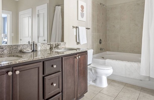 North Raleigh Apartment | Modern Apartment in Prime Location (ID7828)