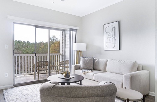 Northwest Raleigh Apartment | Modern Apartment in Prime Location (ID1206X025)