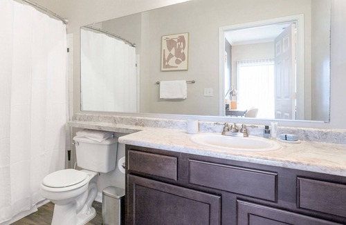 Jamestown Apartment | Modern Apartment in Prime Location (ID8560X36)
