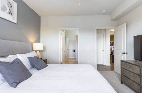 Wake Forest Apartment | Modern Apartment in Prime Location (ID9271X08)