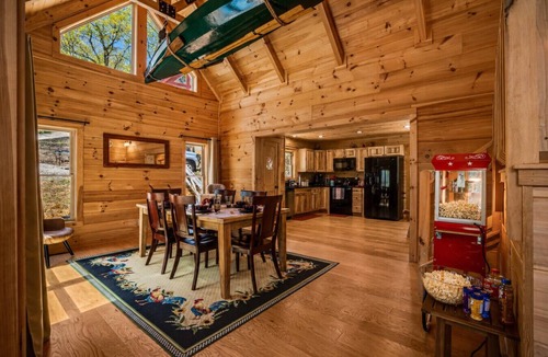 Fairview Cabin | Modern Asheville Cabin | Quiet & Peaceful Retreat
