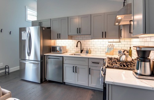 Oakley House | Modern Asheville home brand new! Your perfect mountain getaway awaits! n