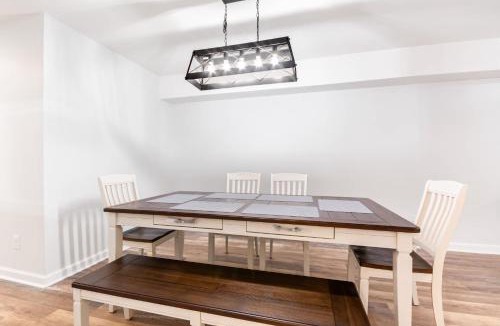 Greensboro Apartment | Modern Basement Suite, 2BR Sofa Bed, Parking