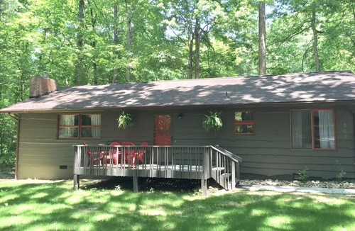 Hendersonville House | Modern Cabin - Close To Hiking/Biking Trails And Downtown