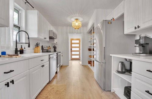 Swannanoa Cabin | Modern Cabin Home Design Mountain Views Hot Tub and Fire Pit Asheville