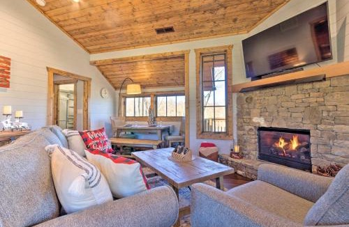 Tuckasegee House | Modern Cabin with Deck, Grill and Chinquapin Amenities
