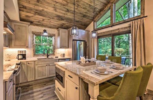 Deep Gap House | Modern Chic Cabin with Game Room and Hiking Trails in North Carolina