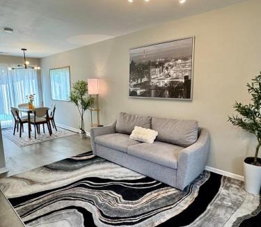 Charlotte House | Modern Entire 2-Bedroom House for 6 Guests at University City