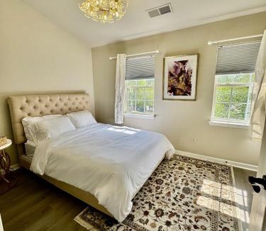 Charlotte House | Modern Entire 2-Bedroom House for 6 Guests at University City