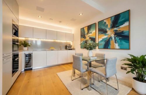 Riverside Apartment | Modern Flat a few steps from the Iconic Tower Bridge