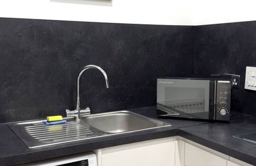 Leith Apartment | Modern Flat in central Edinburgh