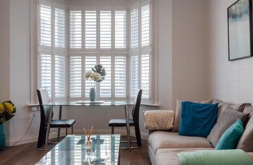 Kilburn Apartment | Modern high spec flat for 4 in West Hampstead