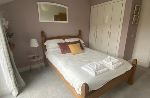 Bonnyrigg Apartment | Modern Home Near Edinburgh City