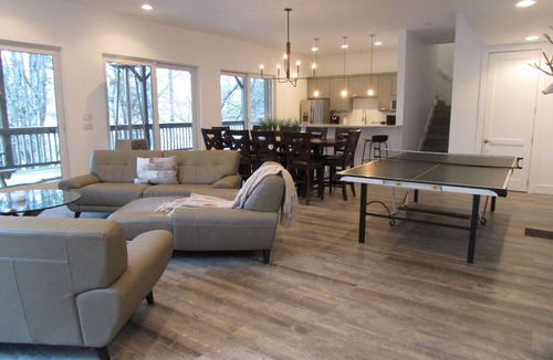 Cullowhee House | Modern Luxury Mountain Lakside Getaway on Lake Glenville, NC