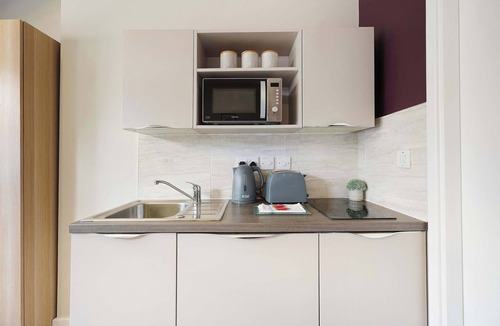 Middlesbrough Apartment | Modern Middlesbrough 1BR|Sleeps 2|By Stay with us