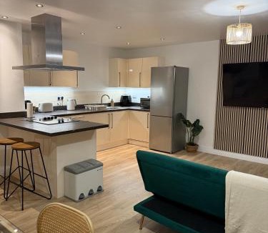 Stevenage Apartment | Modern Refurbished Apt in Stevenage Town Centre