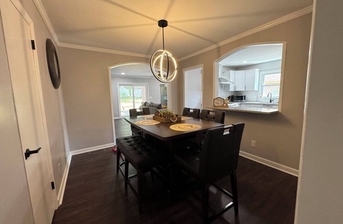 Greensboro House | Modern Retreat in Greensboro