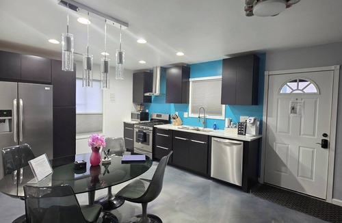 High Point Condo | Modern/Retro 1br Condo by Exceptional Stays