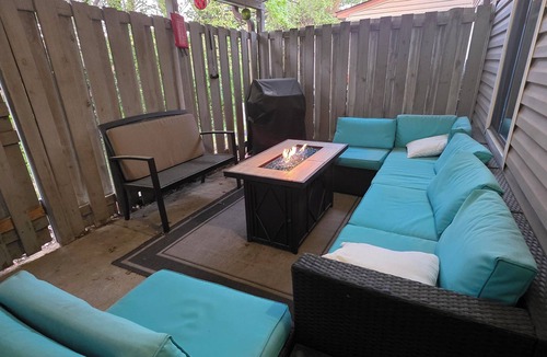 High Point Condo | Modern/Retro 1br Condo by Exceptional Stays