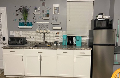 Concord Apartment | Modern rustic minutes from arena and speedway