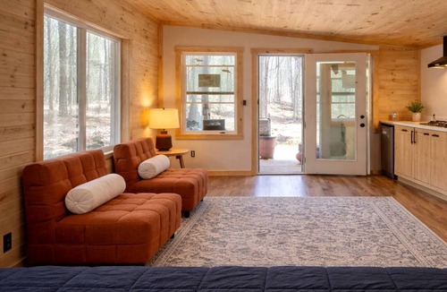 Boles Cabin | Modern Rustic Tiny Home Surrounded by Peaceful Pines in Boles, Arkansas