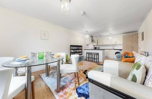 Haringey Condo | *Modern Spacious 1 Bedroom Flat in Camden*
