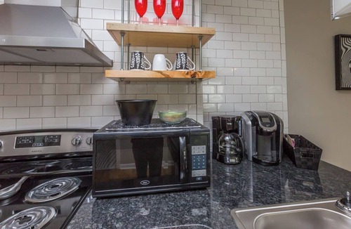 Winston - Salem Apartment | Modern, Spacious 1 BR Apt Near Downtown/Hospital