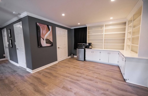 Greensboro House | Modern Stay on Green Valley - 2.5 mi to downtown Greensboro
