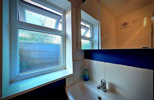 Cheltenham Apartment | Modern Studio Appartment