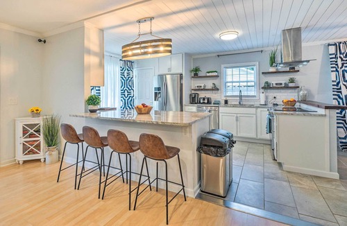 Ogden House | Modern Wilmington Getaway ~ 6 Miles to Beaches!