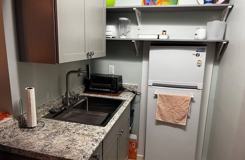 Kure Beach Apartment | Monthly rental Beach Apt…steps to ocean.1 bedroom,1 full bath with Den/Kitchen