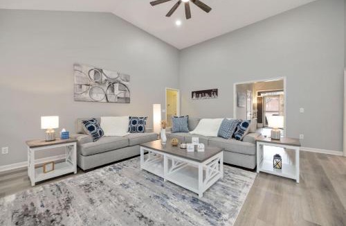 Nashville House | Monthly Rental Property, 30 plus days or more- Send us a message for more details!