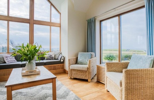Llanfaethlu House | Moranedd