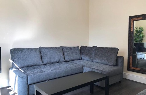 Moseley Apartment | Moseley Studios
