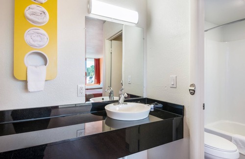 Icard Hotel | Motel 6 Connellys Springs, NC