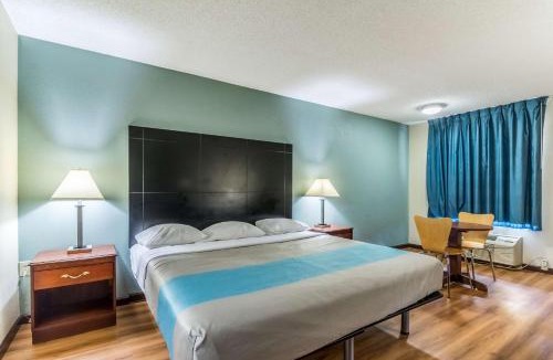 Kenly Hotel | Motel 6-Kenly, NC
