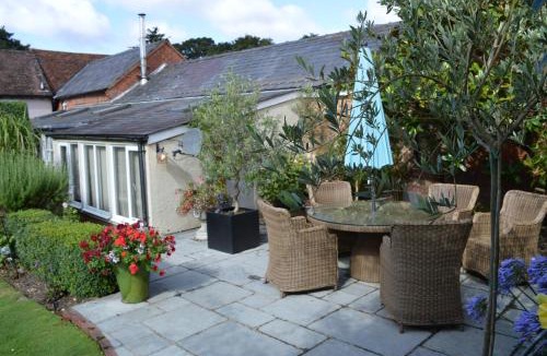 Stebbing Bed & Breakfast | Motts Bed & Breakfast