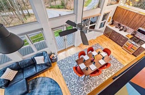 Waynesville House | Mountain Bliss: 4BR ,Hot Tub, Views, Games!