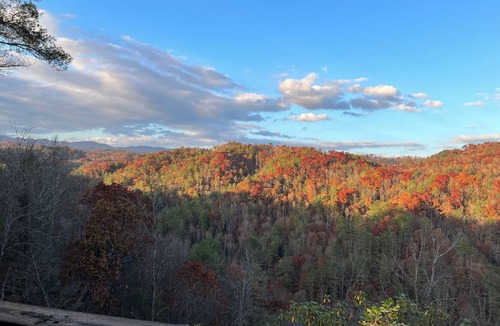 Ferguson Cabin | Mountain Cabin, Great Decks, WiFi, Pool Table, Ping Pong Table, & Foosball