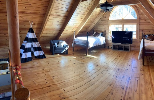Southmont Cabin | Mountain Cabin on High Rock Lake w lake access and amazing views Full bar hottub
