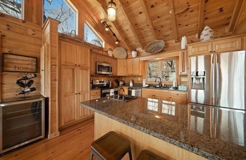 Beech Mountain Cabin | Mountain Cabin with Big View
