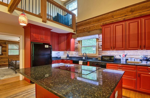Leicester Cabin | Mountain Cabin with Hot Tub, Fire Pit, & Views ~ Sleeps 14!