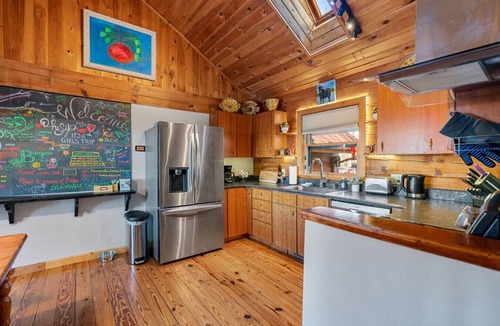 East End - Valley Street House | Mountain Cottage~MtnViews~5MiDt~