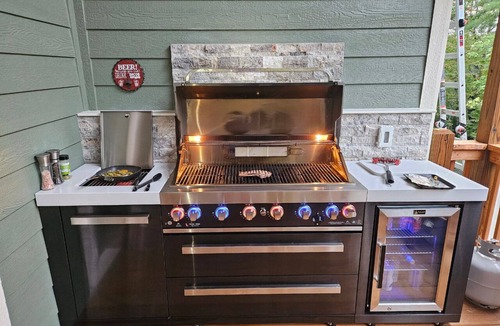 The Arbor House | Mountain Days at Lake James | Pet Friendly, Gas Grill & Fire Pit