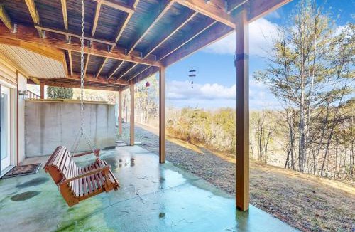 Almond House | Mountain Hideaway