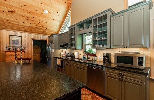 Pisgah Forest Cabin | Mountain Home with Privacy near Pisgah National Forest.