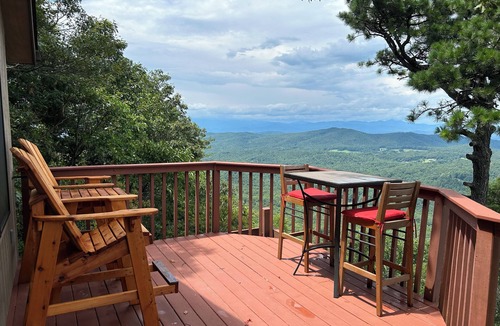 Zirconia Cabin | Mountain House Spectacular Views near Asheville. No Helene Damage