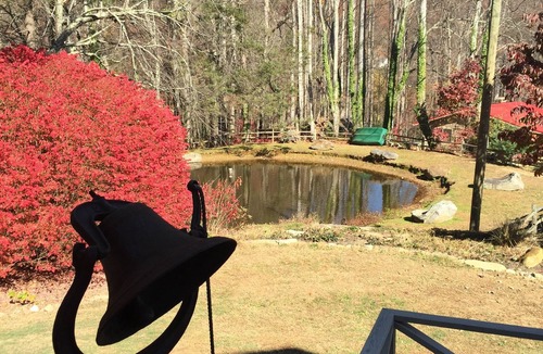 Maggie Valley Cabin | MOUNTAIN JOY COTTAGE #8 - LITTLE BEAR