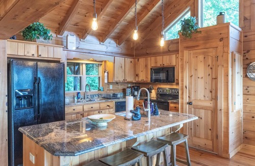 Maggie Valley Cabin | Mountain PeakViews - Breathtaking Mountain Views!