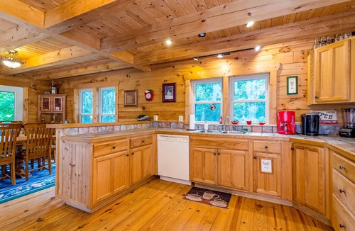 Lake Lure House | Mountain resort cabin - on-site golf, pools, sports courts - dog-friendly